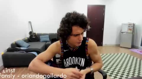 Snapshot of orlando__bloom chatting on 3, 1, 2025 Fansly and Instagram -  online show from 3, 1, 2025