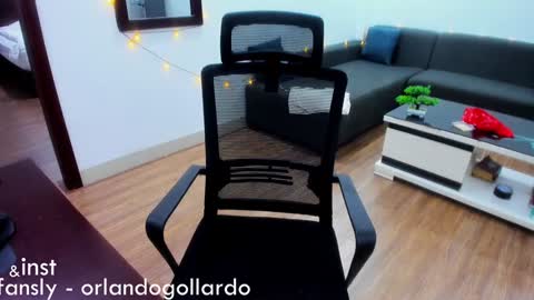 Snapshot of orlando__bloom chatting on 20, 1, 2025 Fansly and Instagram -  online show from 20, 1, 2025