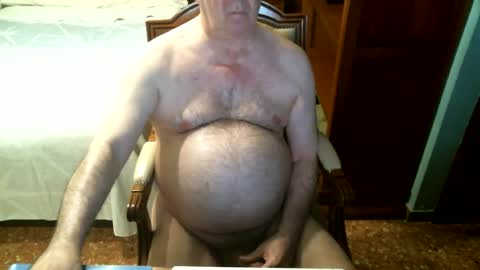 Snapshot of oscarw chatting on 12, 6, 2026 Oscar online show from 12, 6, 2026
