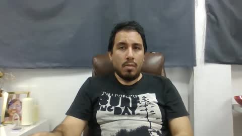 Snapshot of oscaryn_martell chatting on 2, 11, 2025 oscaryn_martell online show from 2, 11, 2025