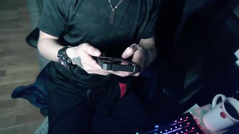 Snapshot of osirisbad chatting on 8, 3, 2025 osirisbad online show from 8, 3, 2025