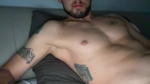 Snapshot of oskarjosefhula chatting on 5, 7, 2026 oskarito online show from 5, 7, 2026