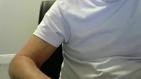 Ossi online show from 4, 11, 2025