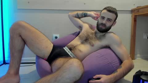 Snapshot of otishairy chatting on 15, 12, 2024 Otis online show from 15, 12, 2024