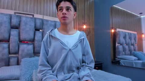 Owen Johnson online show from 2, 12, 2025