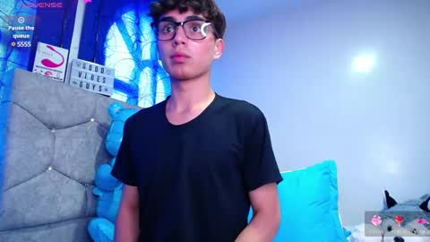 Owen  Independent model  online show from 6, 12, 2024