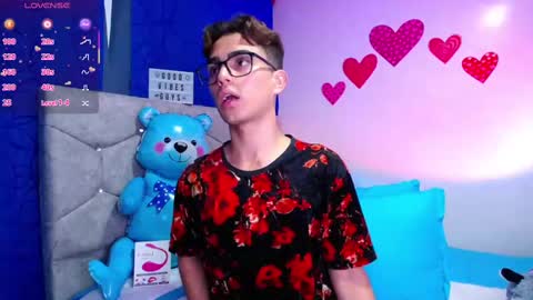 Owen  Independent model  online show from 21, 2, 2025