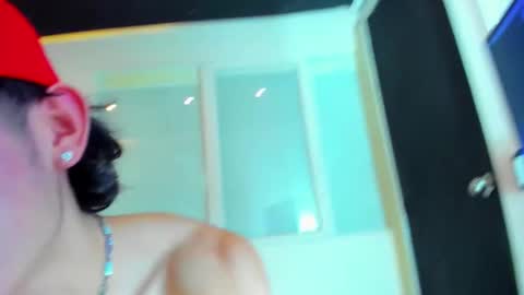 Snapshot of owenn_17 chatting on 17, 10, 2025 owwn online show from 17, 10, 2025