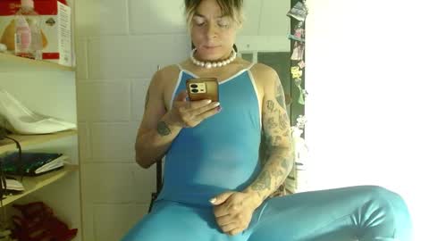 Snapshot of oxxy_jean chatting on 5, 12, 2024 Jeannifer online show from 5, 12, 2024