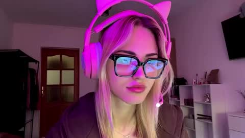 Eva online show from 15, 5, 2026