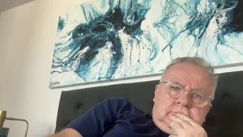 ozhairybearxxxx online show from 9, 6, 2026