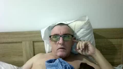 Snapshot of ozzie_male77 chatting on 19, 9, 2025 Brian online show from 19, 9, 2025