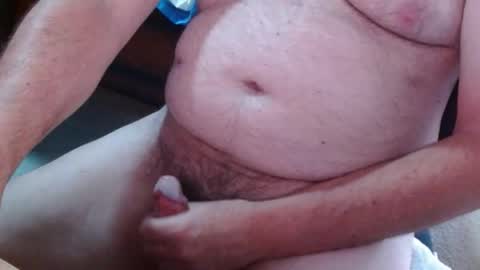 Snapshot of ozzieozzieoi chatting on 4, 11, 2025 HairyolOz online show from 4, 11, 2025