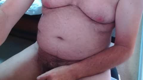 Snapshot of ozzieozzieoi chatting on 19, 2, 2026 HairyolOz online show from 19, 2, 2026