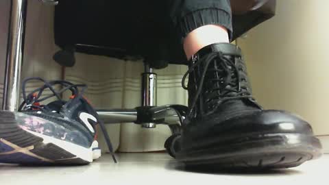 Snapshot of pablomenesssl chatting on 8, 2, 2025 Pablo Meness online show from 8, 2, 2025