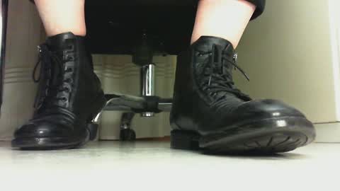 Snapshot of pablomenesssl chatting on 18, 2, 2025 Pablo Meness online show from 18, 2, 2025