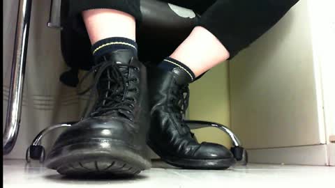 Snapshot of pablomenesssl chatting on 6, 3, 2025 Pablo Meness online show from 6, 3, 2025