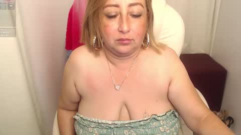 paiper online show from 10, 2, 2025