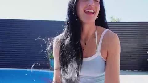 Holly  online show from 14, 9, 2025