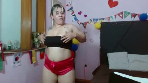 Snapshot of pamela_echeverria chatting on 6, 7, 2026 pamela_echeverria online show from 6, 7, 2026
