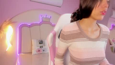 Snapshot of pamela_monroy_ chatting on 1, 4, 2026 Princess Pamela online show from 1, 4, 2026