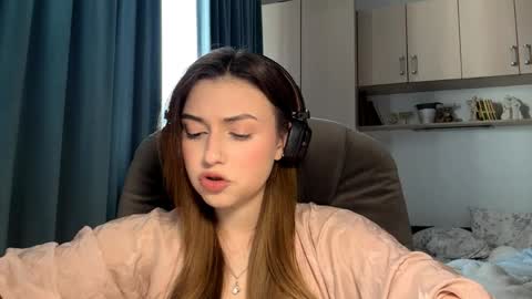 Lia online show from 3, 6, 2026