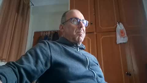 pansak1973 online show from 30, 12, 2024