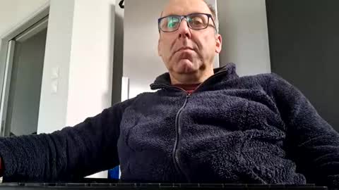 pansak1973 online show from 7, 2, 2025