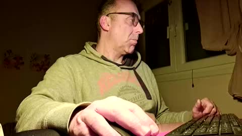 pansak1973 online show from 23, 2, 2025