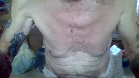Snapshot of pantyjacker4u chatting on 17, 5, 2026 pantyjacker4u online show from 17, 5, 2026