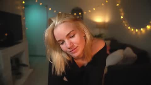 Kristina Kriss online show from 5, 3, 2026