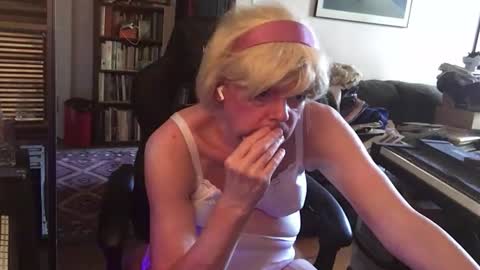 Pantyvioletlace online show from 1, 6, 2026