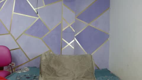 Paola Stone online show from 4, 2, 2026