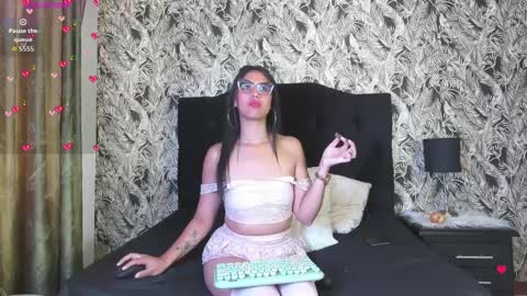 Paola Turner online show from 11, 9, 2025