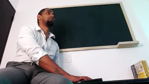 PAOLO online show from 7, 4, 2026