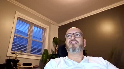 Papi online show from 3, 1, 2025