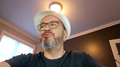 Papi online show from 7, 1, 2025