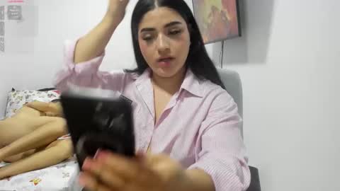 Snapshot of pareja_curiosa19 chatting on 17, 2, 2026 pareja_curiosa19 online show from 17, 2, 2026