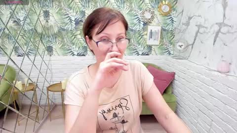 Snapshot of paris_cherry chatting on 19, 1, 2025 Paris online show from 19, 1, 2025