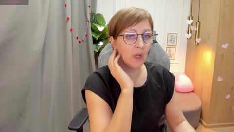 Snapshot of paris_cherry chatting on 18, 2, 2025 Paris online show from 18, 2, 2025