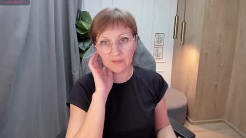 Snapshot of paris_cherry chatting on 23, 2, 2025 Paris online show from 23, 2, 2025