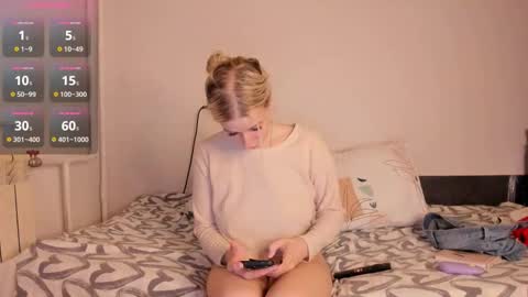 Snapshot of paris_hilt_on chatting on 3, 2, 2025 Sasha online show from 3, 2, 2025