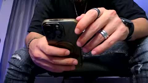 Snapshot of paris_lock chatting on 12, 9, 2025 Paris online show from 12, 9, 2025