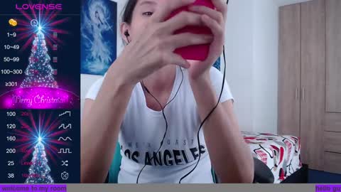 Paris Of Angel online show from 4, 12, 2024