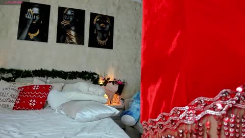 Paris online show from 24, 12, 2024