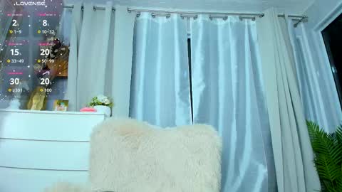 Paris online show from 13, 9, 2025