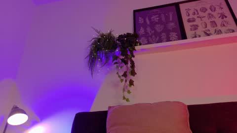 PARIS online show from 6, 2, 2026