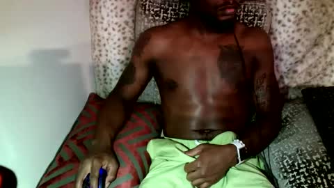 Snapshot of parlaytellio chatting on 2, 1, 2025 Parlay Tellio online show from 2, 1, 2025