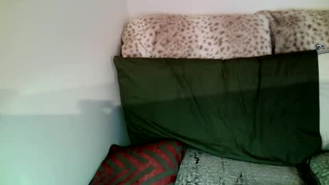 Snapshot of parlaytellio chatting on 5, 1, 2025 Parlay Tellio online show from 5, 1, 2025