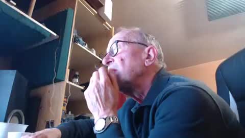 pascal88881 online show from 5, 11, 2025